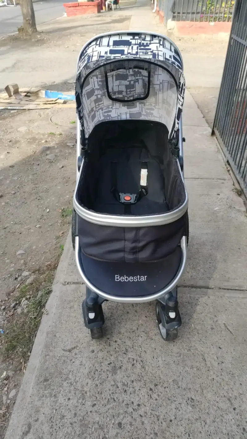 Coche de bebé Bebestar plegable y cómodo - 1