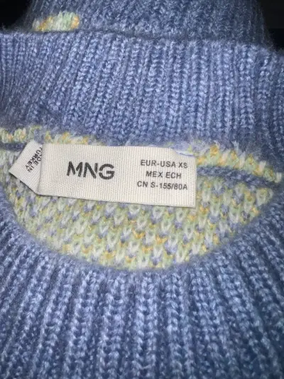 Sweater de flores azul y amarillo para mujer - miniatura 3