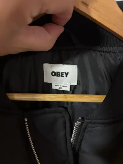 Chaqueta bomber negra Obey XXL - miniatura 2