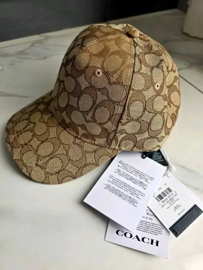 Gorra Coach beige con monograma - miniatura 1