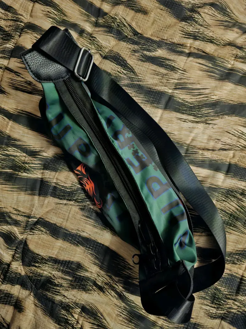 Bolso bandolera con diseño de tigre - 3
