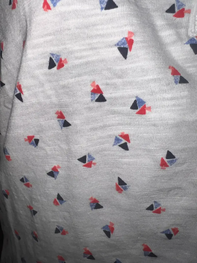 Polera blanca con estampado - 3