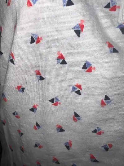 Polera blanca con estampado - miniatura 3