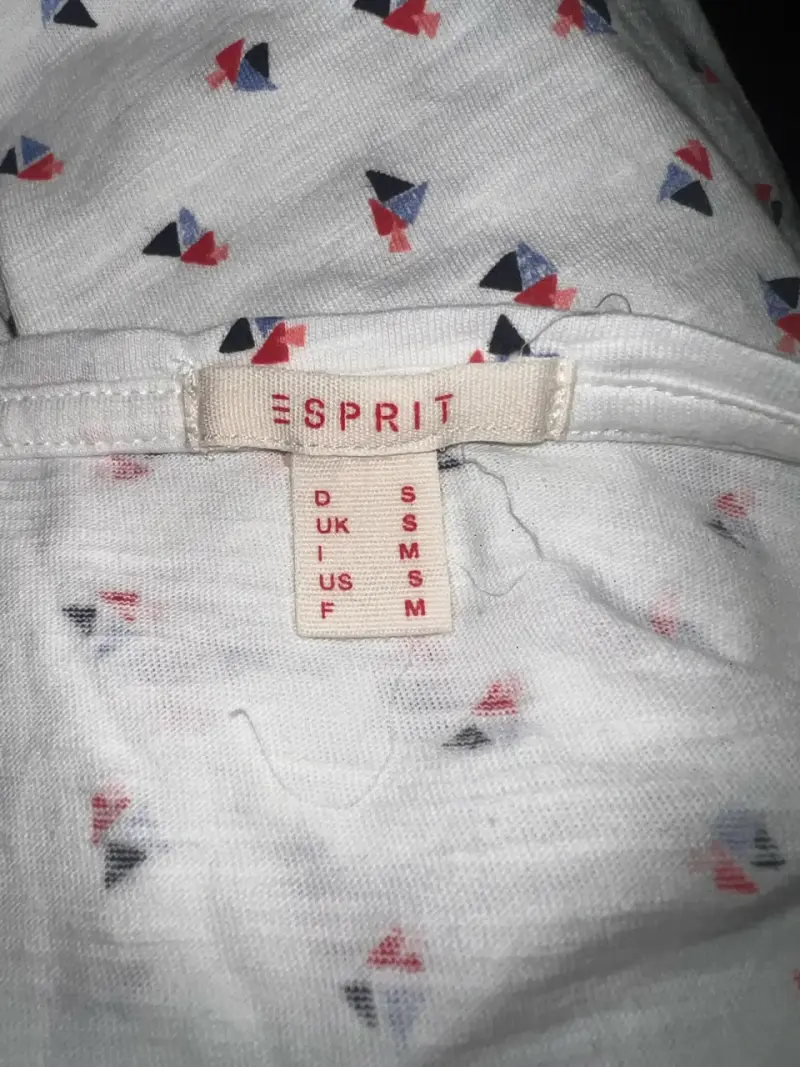 Polera blanca con estampado - 4