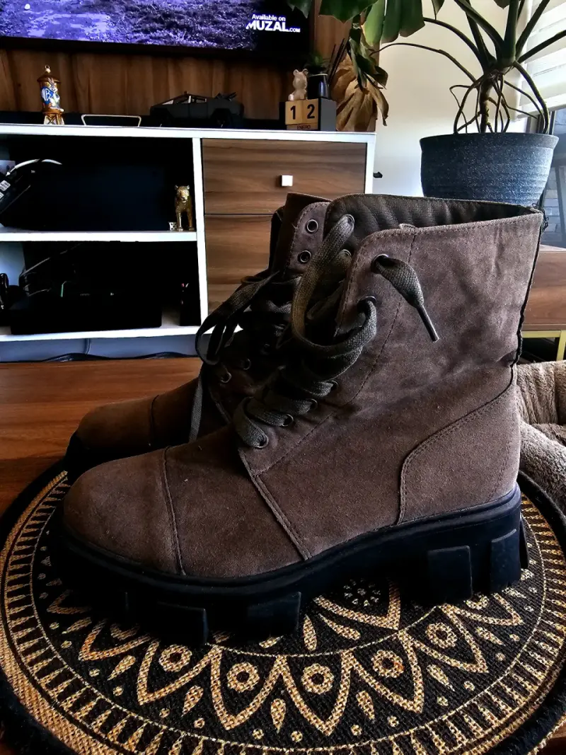 Botines de gamuza marrón con suela gruesa - 5