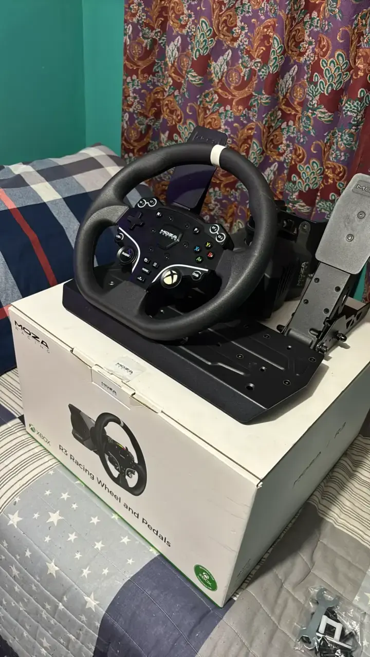 Volante y pedales Moza Racing R3 Xbox y PC - 1