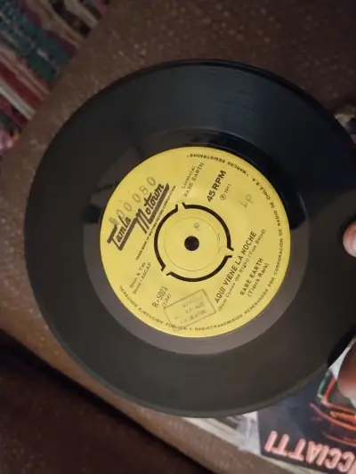 Vinilo 45 RPM Rare Earth 'Aquí Viene La Noche' - miniatura 1