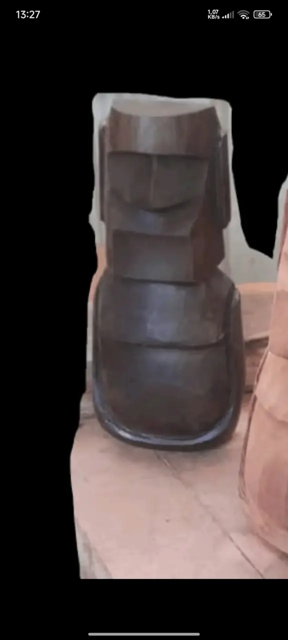Escultura de madera estilo Moai 12 cm
