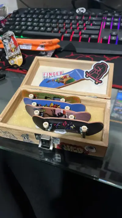 Set de 4 Fingerboards con Caja de Madera casera. - miniatura 1