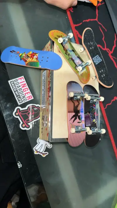 Set de 4 Fingerboards con Caja de Madera casera. - miniatura 2