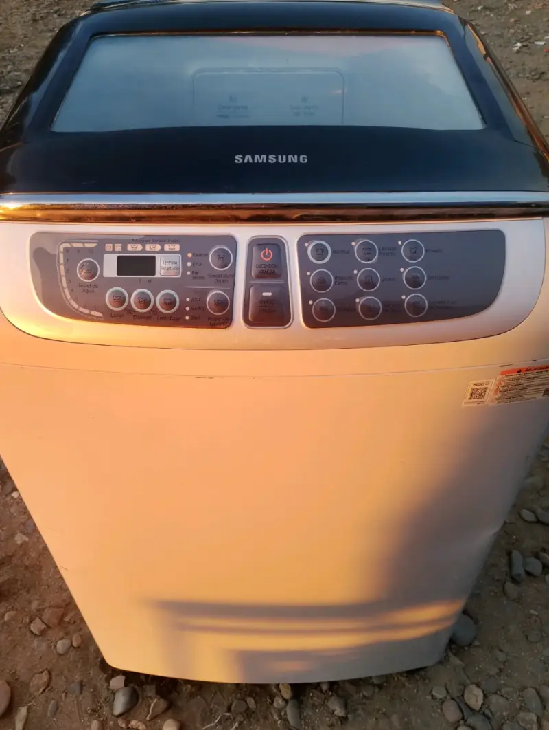Lavadora Samsung EcoBubble 10 kg usada - 1