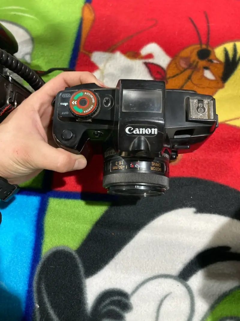 Cámara analógica Canon Royal SII con flash - 6