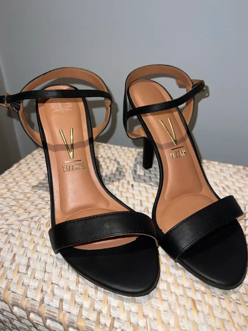 Sandalias de tacón alto negras elegantes - 2
