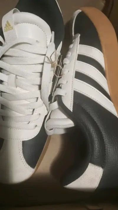 Zapatillas Adidas VL Court 3.0 blancas y negras - miniatura 3