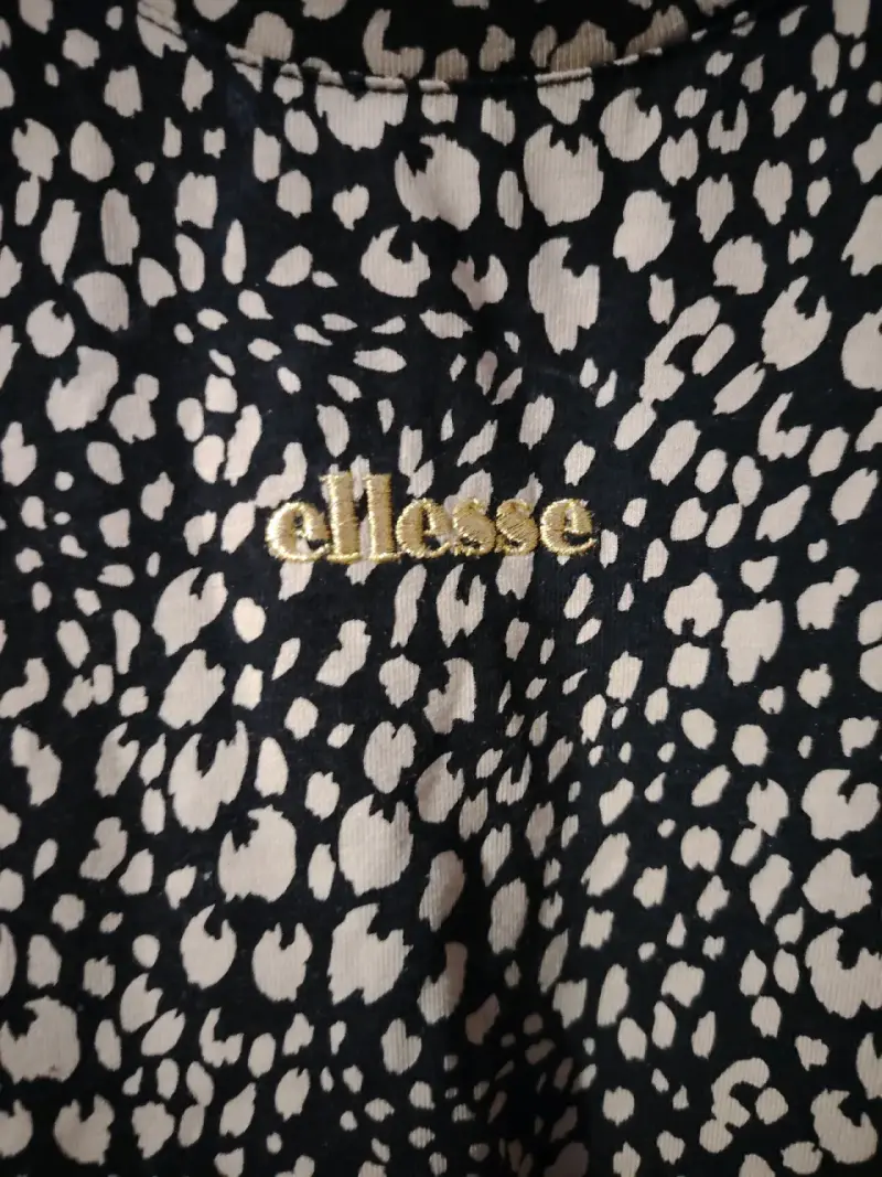 Polera Ellesse estampado animal print talla S - 2