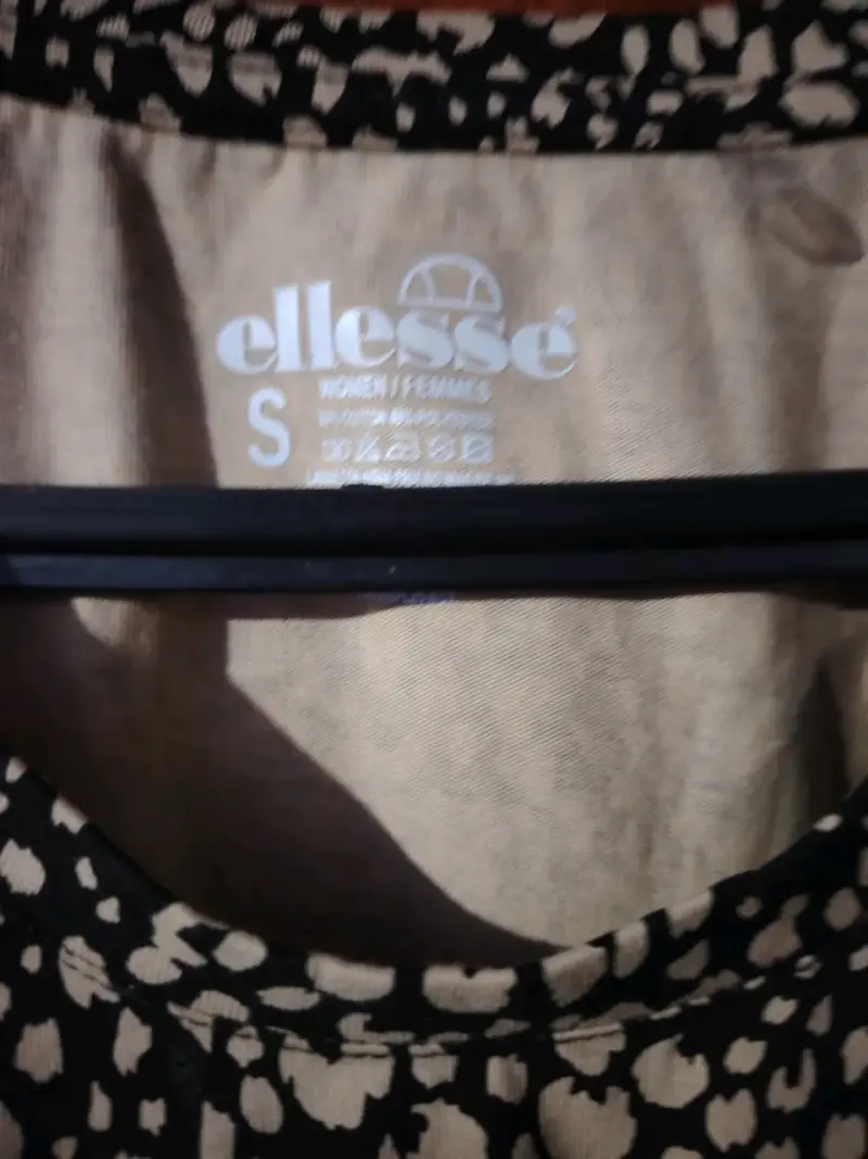 Polera Ellesse estampado animal print talla S - 3