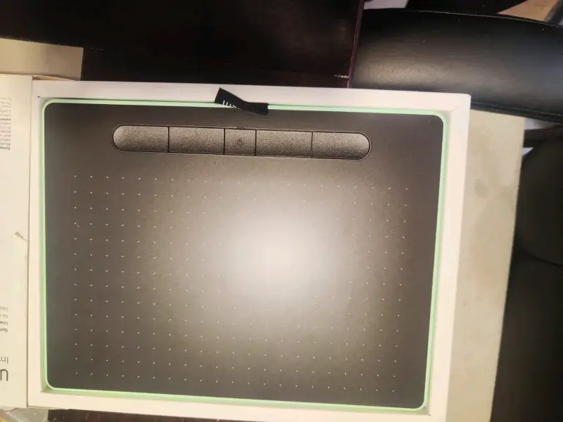 Tableta gráfica Wacom Intuos con lápiz - 1