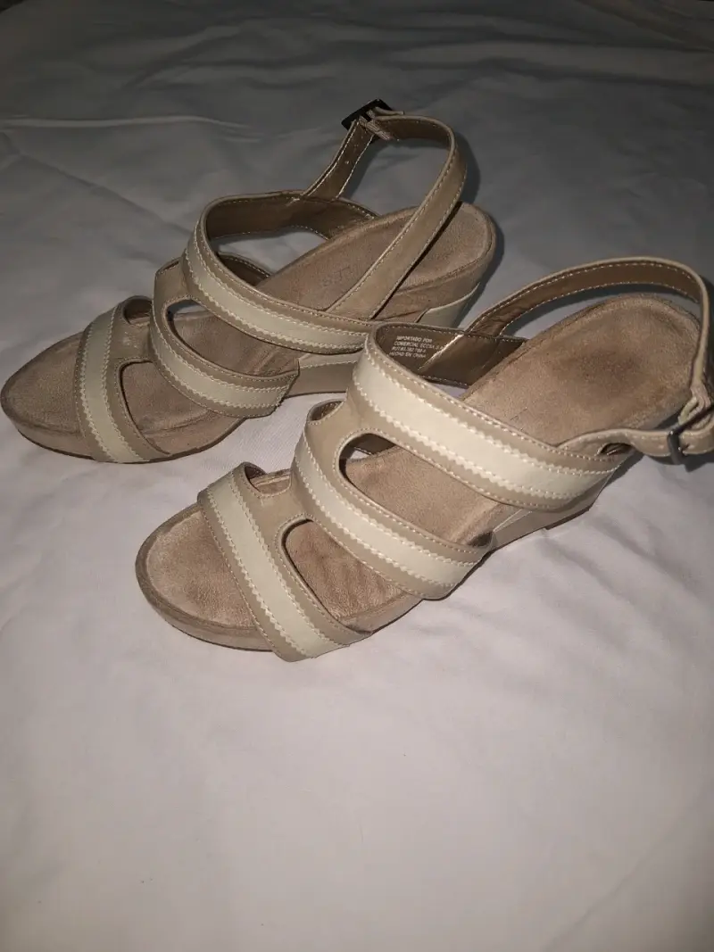 Sandalias de cuña beige talla 38 poco uso - 3