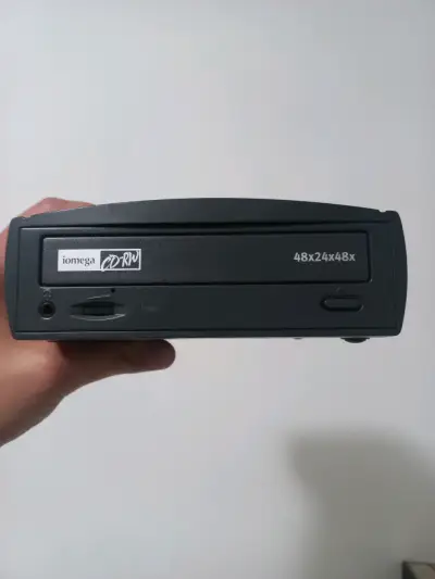 Unidad Iomega CDRW con adaptador - miniatura 3