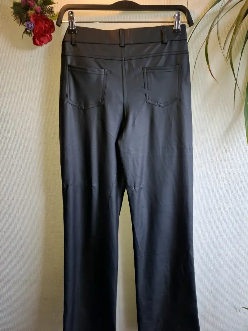 Pantalones de cuero sintético negro para mujer - 5