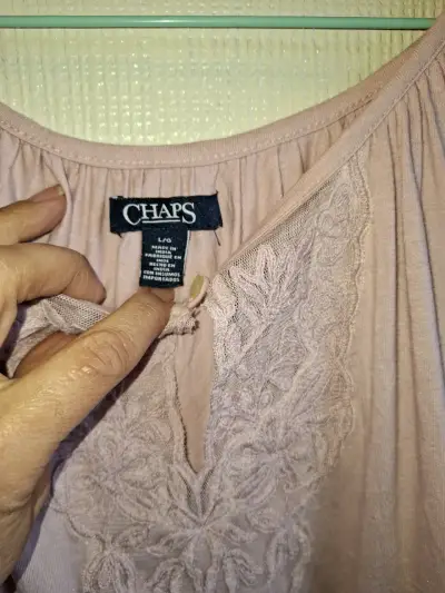Blusa rosa con encaje para mujer - miniatura 3