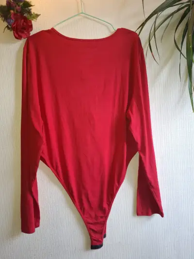 Body rojo con cierre frontal para mujer - miniatura 5