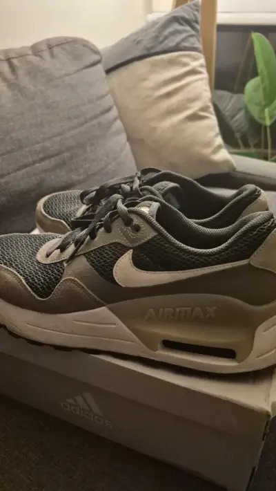 Zapatillas deportivas Nike Air Max gris  US 10 - miniatura 1