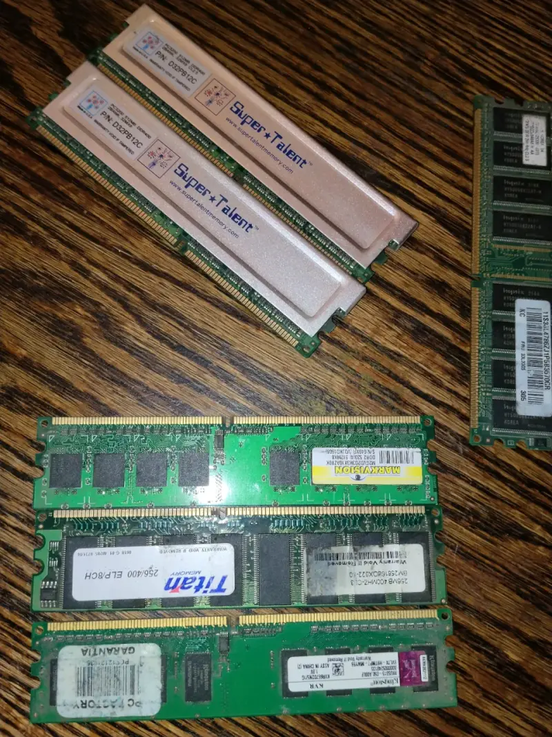 Memorias RAM Super Talent y Titan para PC