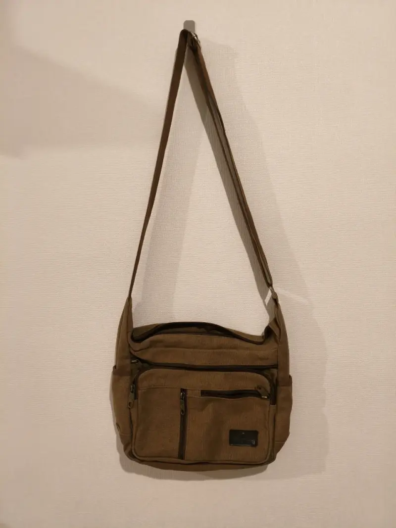 Bolso bandolera de lona marrón Caribee - 2