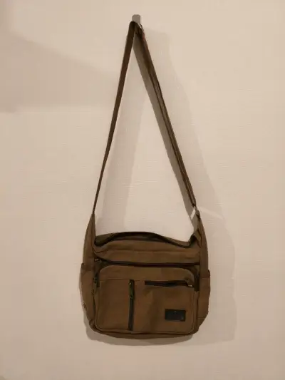 Bolso bandolera de lona marrón Caribee - miniatura 2
