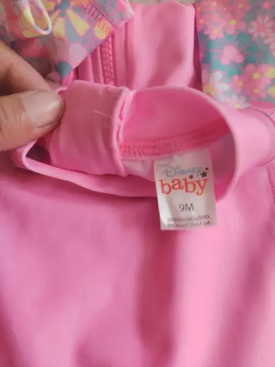 Traje de baño infantil Minnie Mouse rosa - miniatura 2