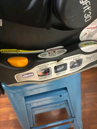 Silla de auto para bebé Chicco KeyFit 30 - miniatura 1