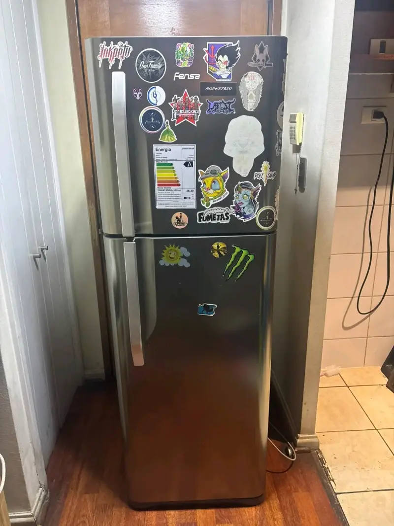 Refrigerador Fensa con puerta de stickers - 3