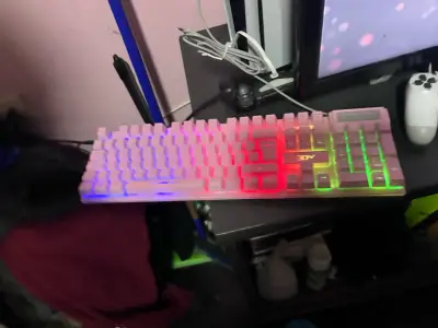 Teclado y mouse gamer RGB 3D X7 rosa - miniatura 3