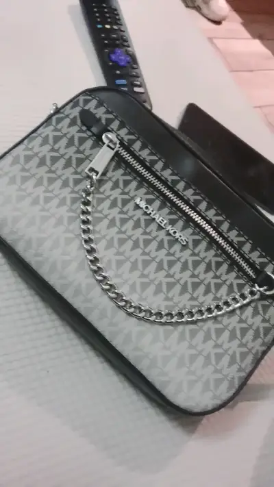 Cartera Michael Kors con diseño monograma - miniatura 2