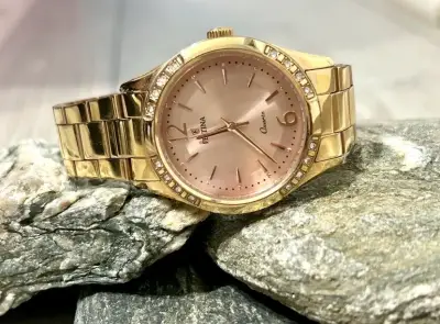 Reloj Festina dorado con cristales - miniatura 5