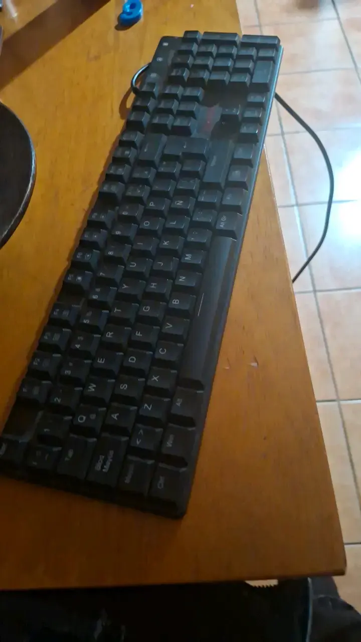 Teclado mecánico Redragon Shrapnel K589 RGB - 1
