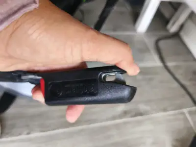 Silla de auto para bebé Essentials Emblem - miniatura 6