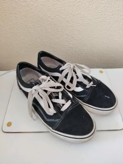 Zapatos en buen estado - miniatura 2