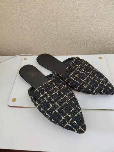 Zapatos en buen estado - miniatura 3