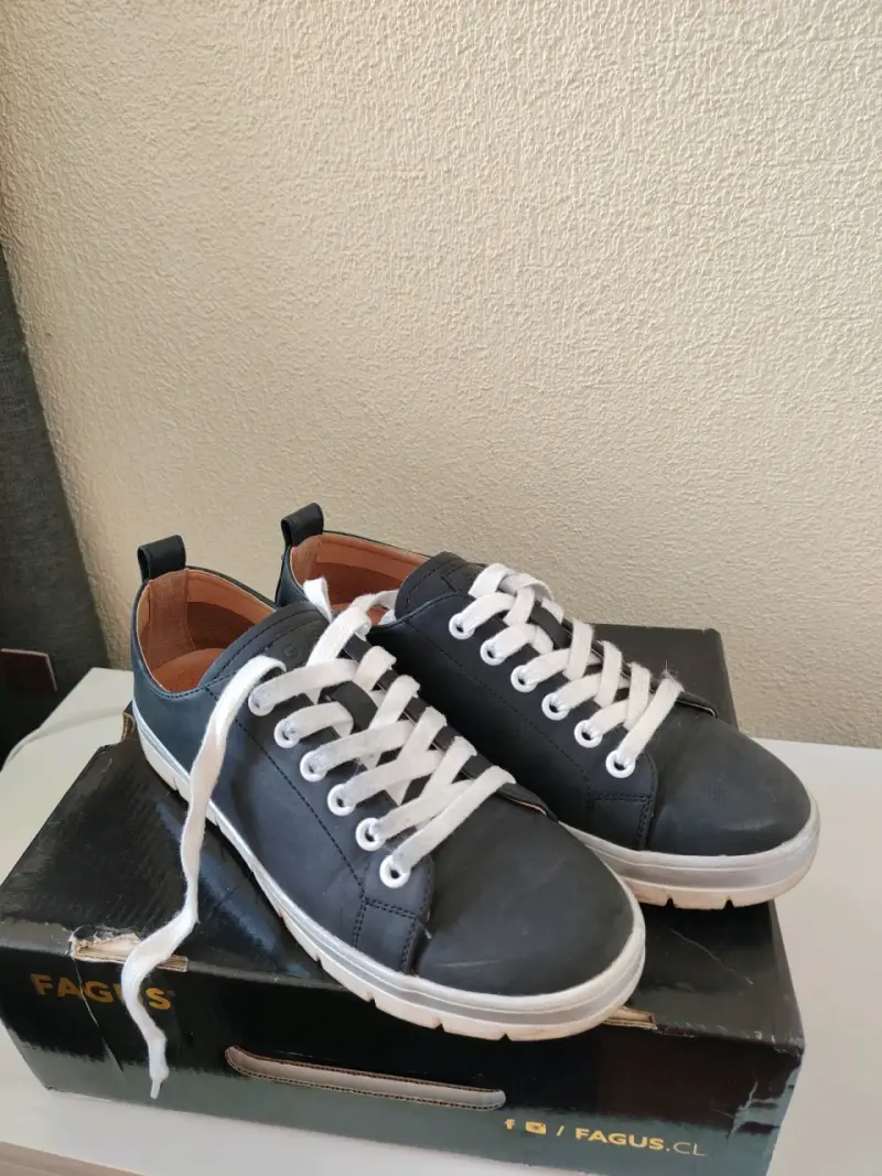 Zapatos en buen estado - 6