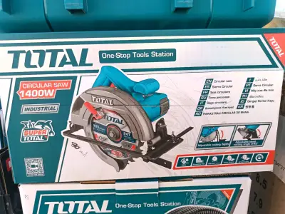 Sierra Circular Total 1400W Industrial - miniatura 1