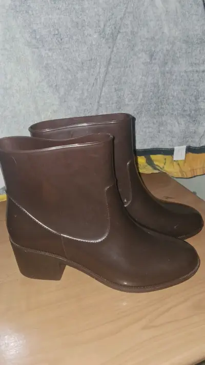 Botines de goma marrones impermeables - miniatura 1