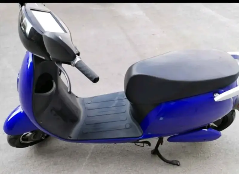 Moto eléctrica en buen estado (no homologa - 2