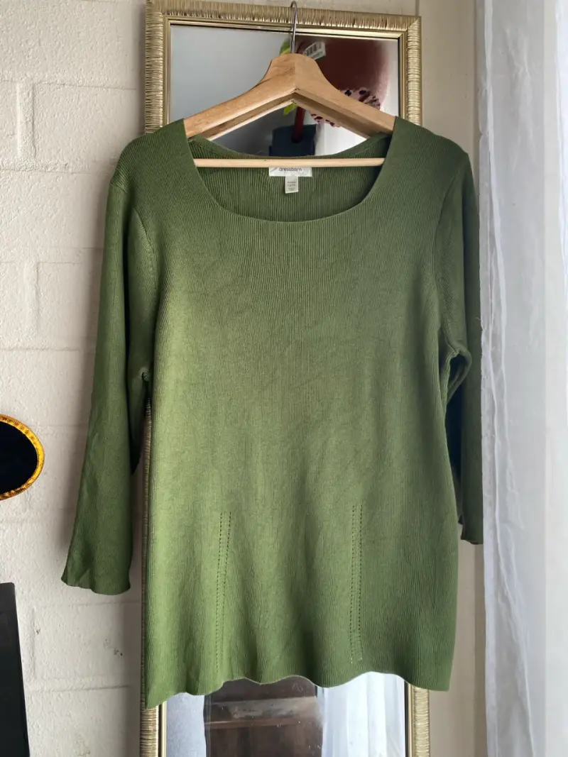 Suéter verde oliva para mujer - 1