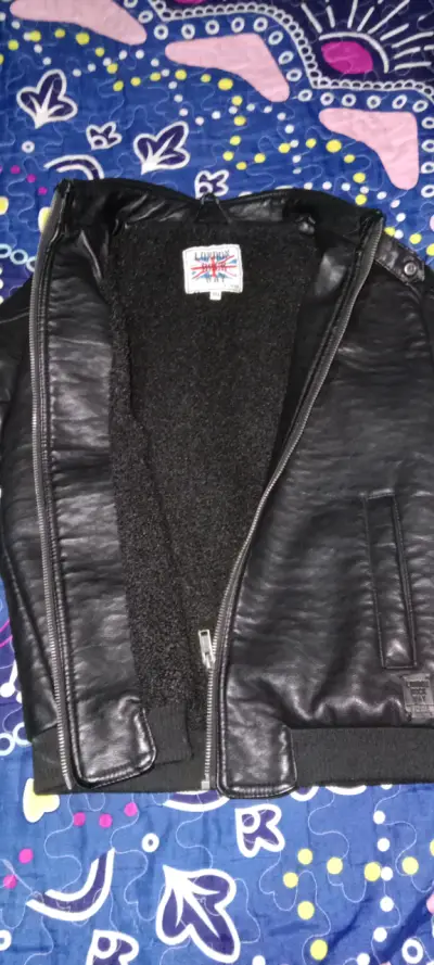 Chaqueta de cuero  negra niño - miniatura 2