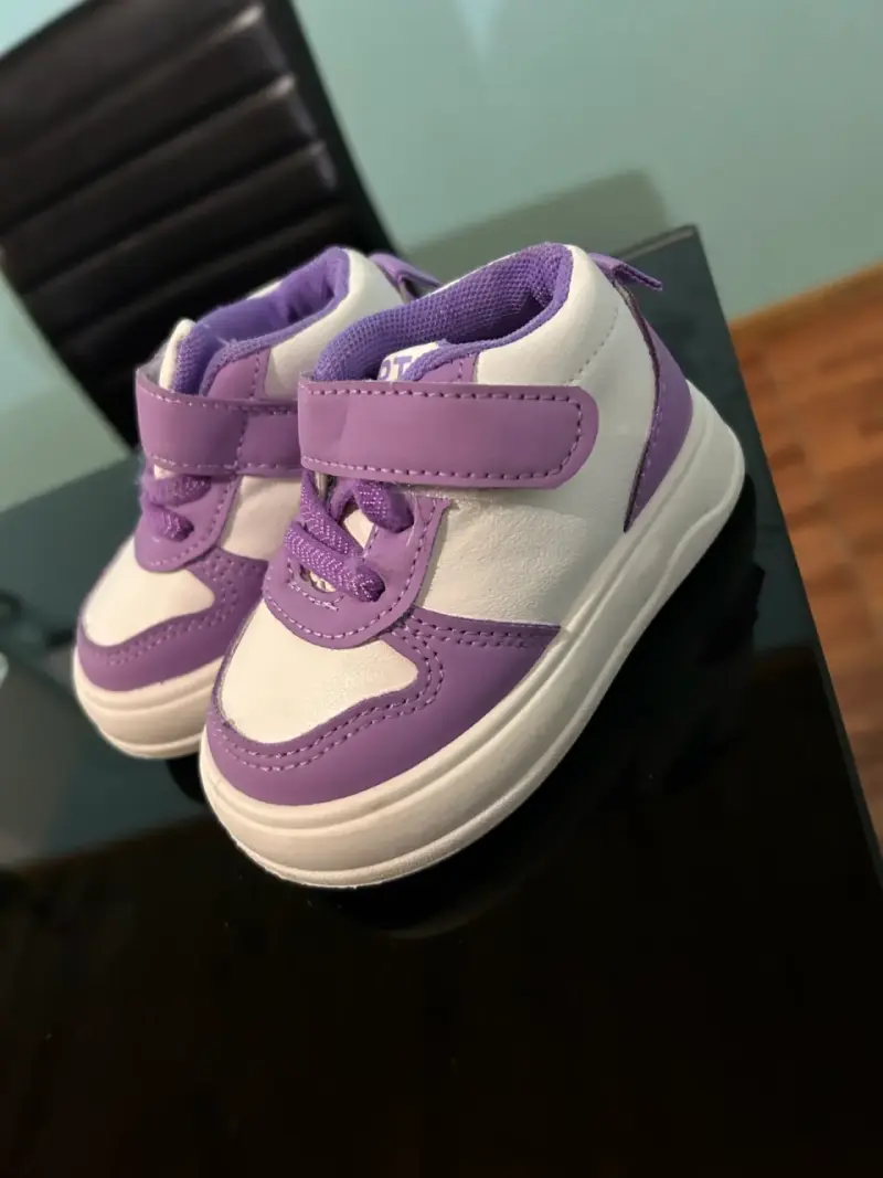Zapatillas deportivas bebé 💜 - 1