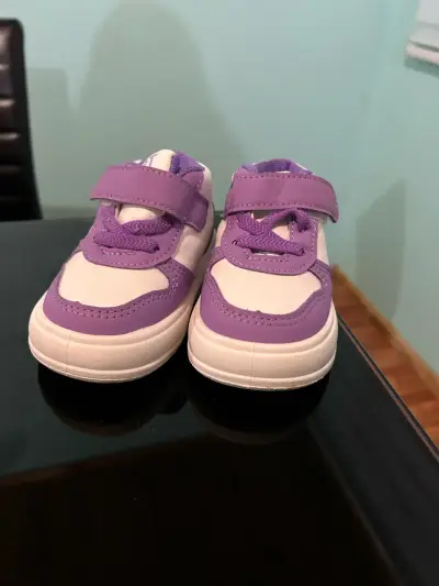 Zapatillas deportivas bebé 💜 - miniatura 2