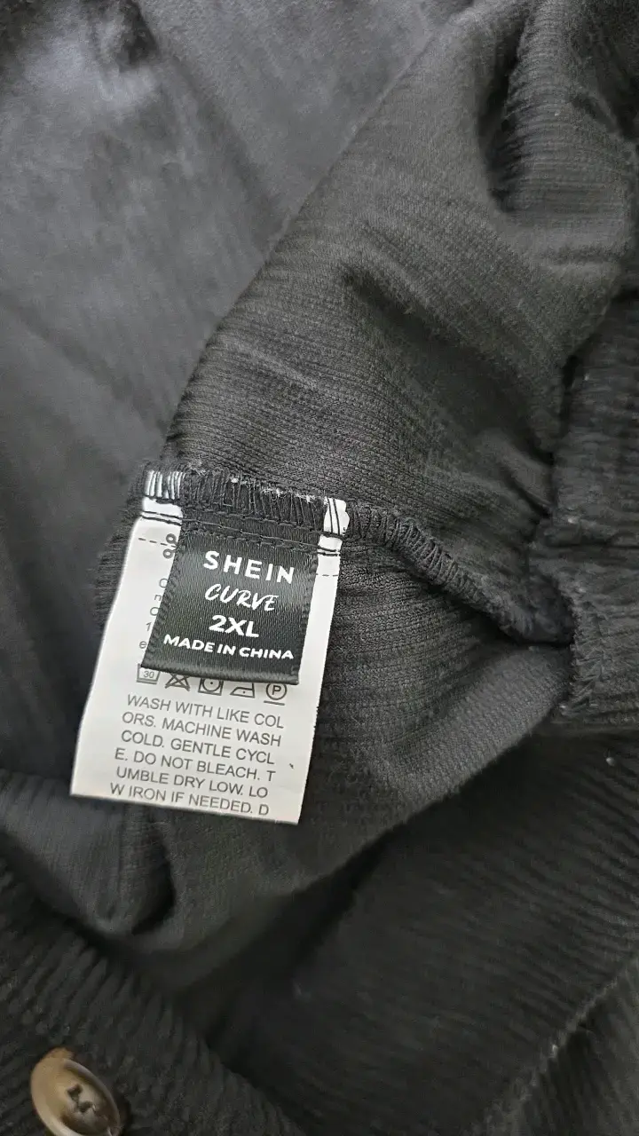 Falda negra Shein Curve 2XL con botones - 1