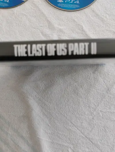 Juego PS4 The Last of Us Part II con caja - miniatura 3
